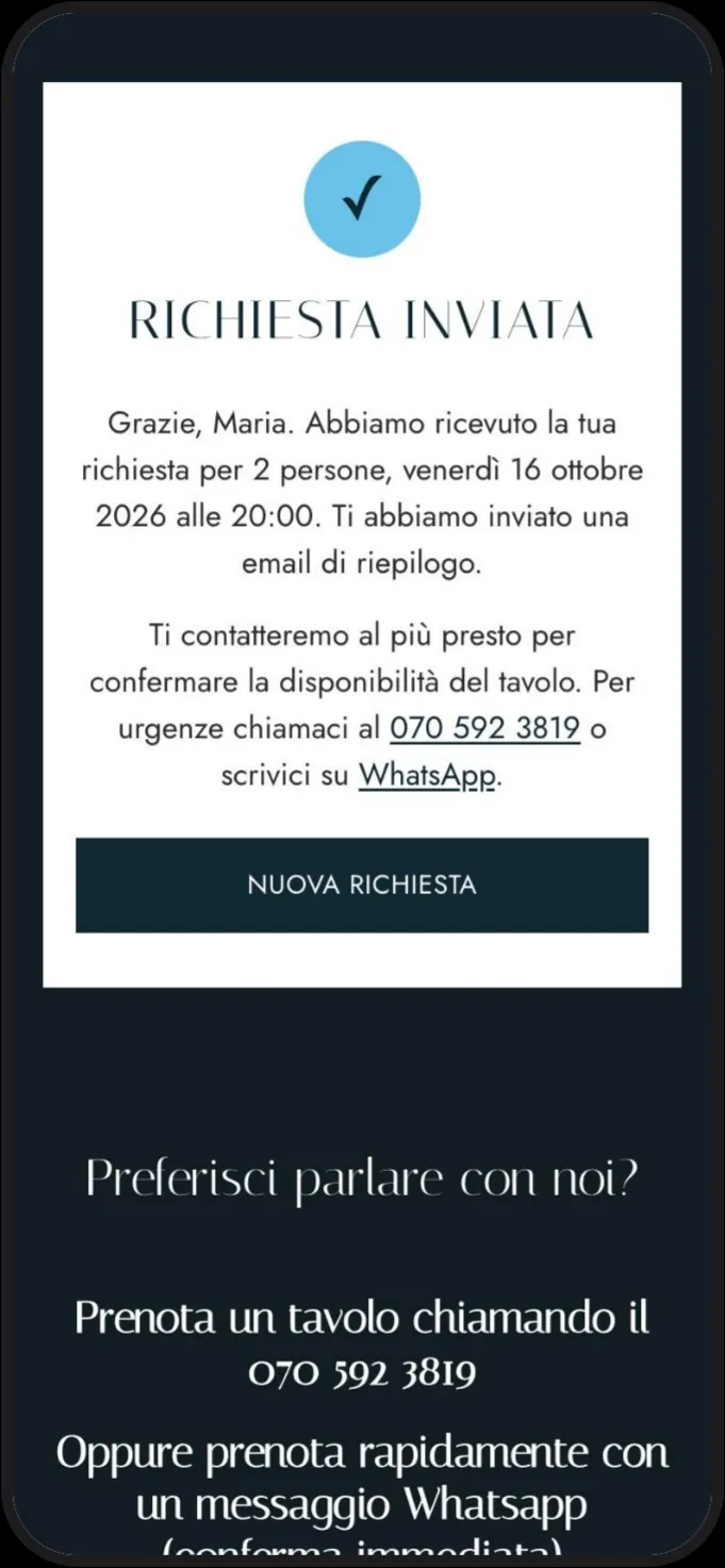 Schermata Richiesta inviata con la spunta azzurra, il riepilogo per due persone venerdì 16 ottobre 2026 alle 20:00, il pulsante Nuova richiesta e l’invito a prenotare per telefono o con un messaggio WhatsApp